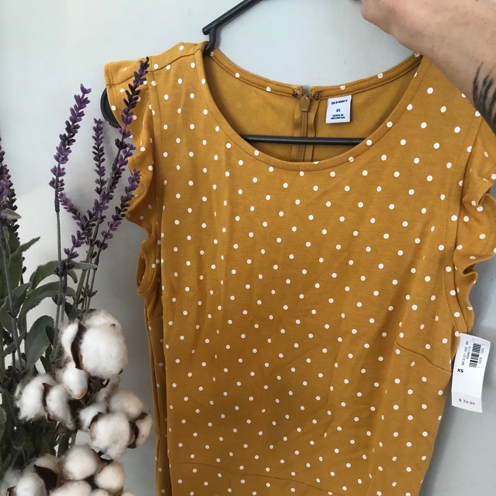 Old Navy XS yellow polka dot dress